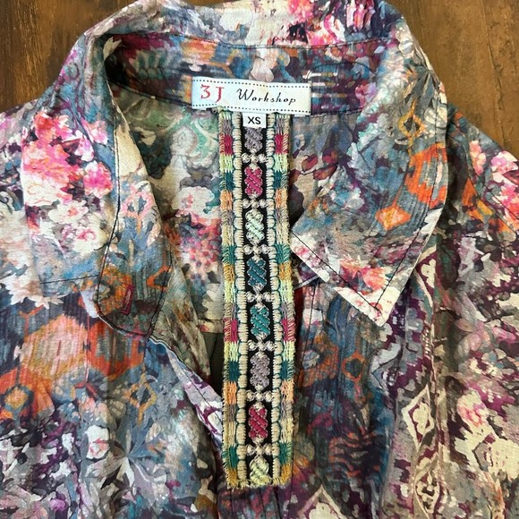 JOHNNY WAS 3J WORKSHOP Floral Print Velvet Button Down Tunic Top Multi - Picture 7 of 10